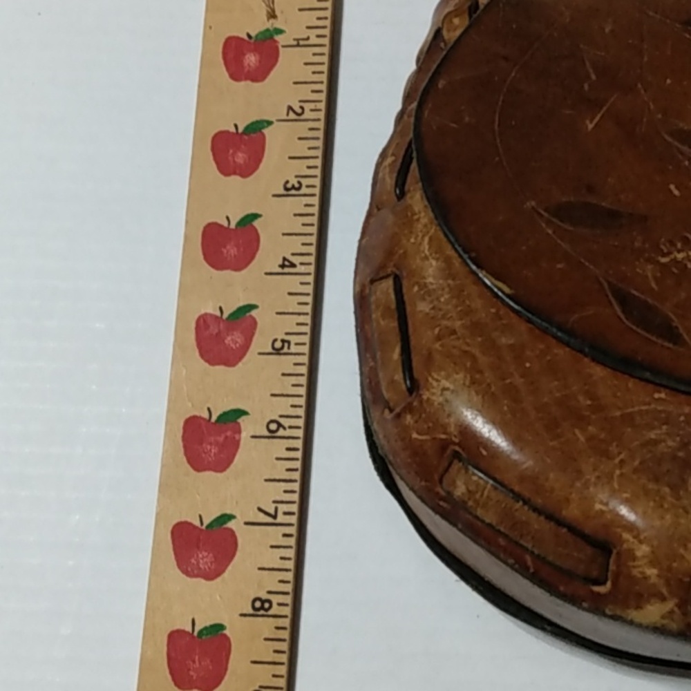 Vtg Hand Tooled Distressed Embossed Leather Purse - Picture 11 of 12